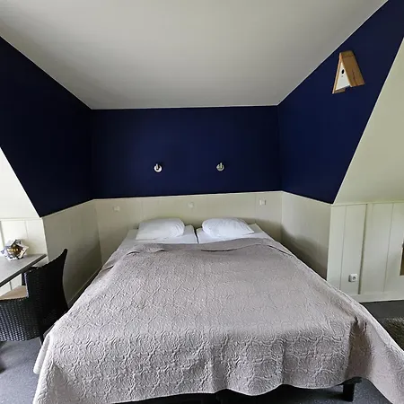 Jaktstuga Bij Het Buitengoed Rijsbergen