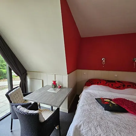 Bij Het Buitengoed Domek letniskowy *